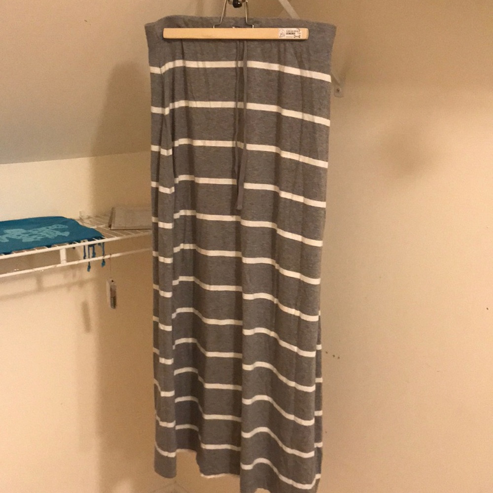 Women’s grey and white striped maxi skirt